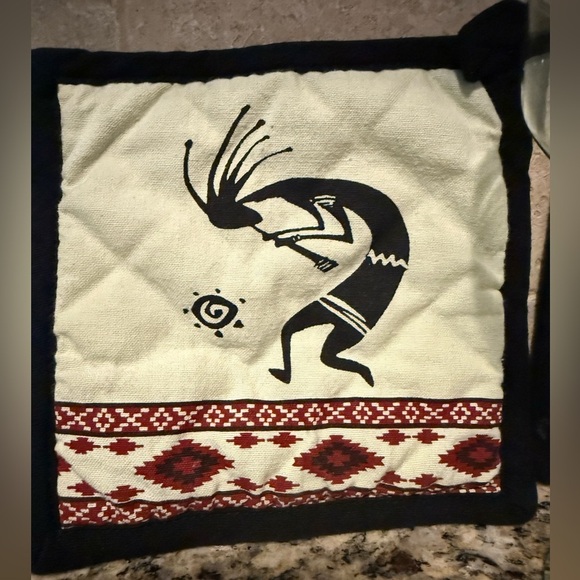 Native American & Southwest Together! 2 Potholders & Hand Blown Margarita Glass - Picture 3 of 7